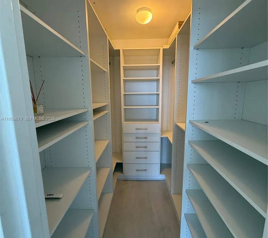 10275 Collins Ave # 420, Bal Harbour FL 33154