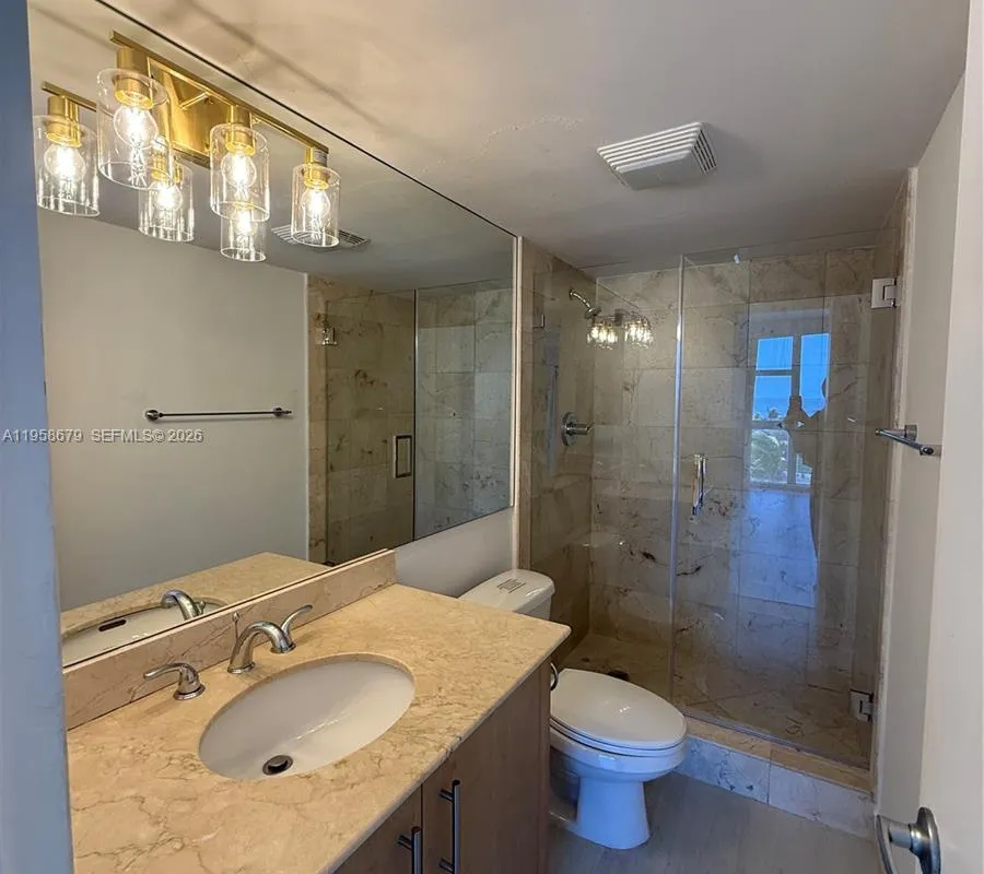 10275 Collins Ave # 420, Bal Harbour FL 33154