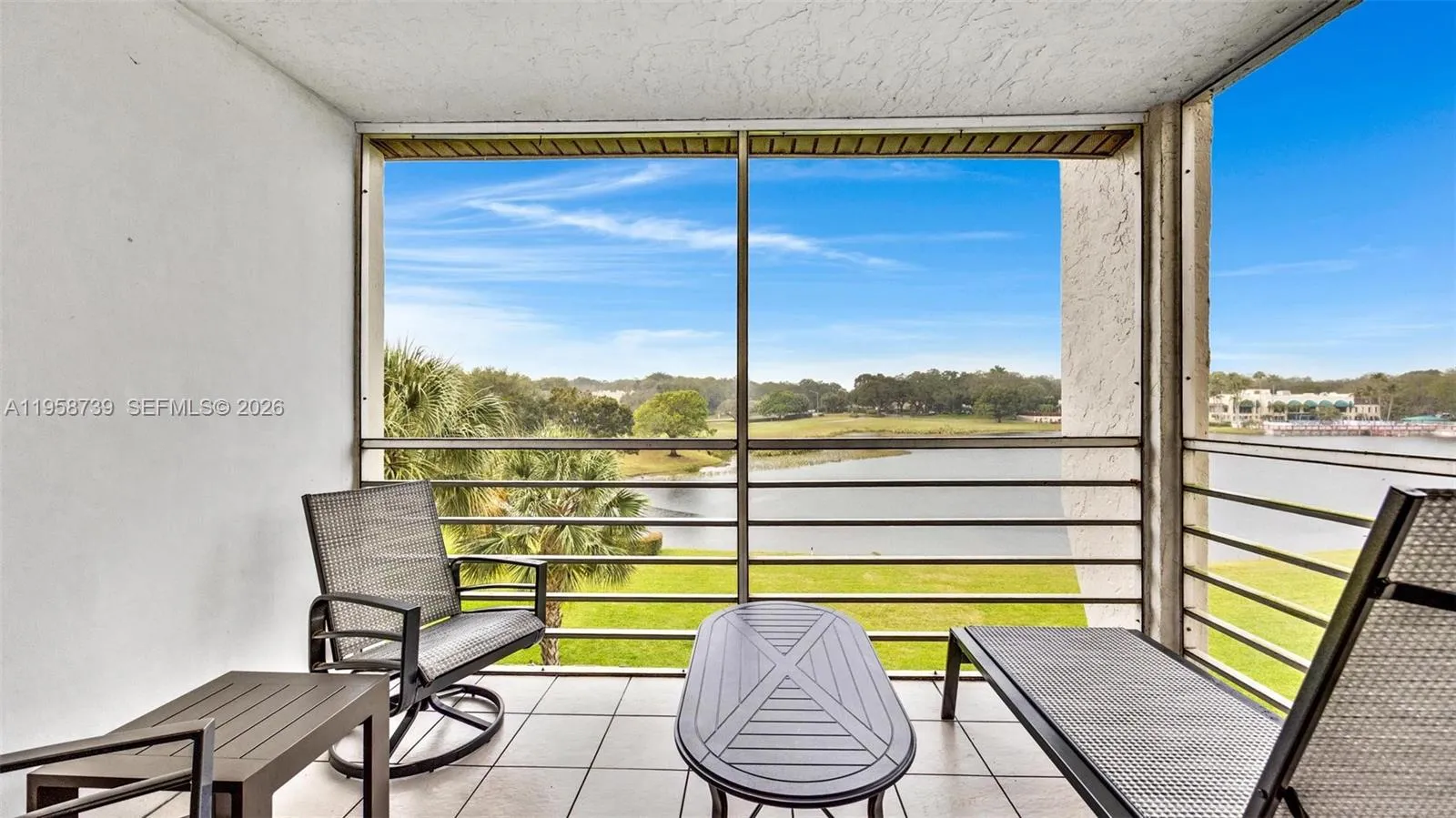 9460 Poinciana Pl # 404, Davie FL 33324