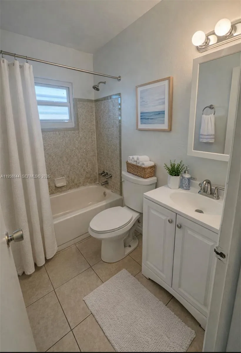 2220 SW 46th Ct # 2, Fort Lauderdale FL 33312