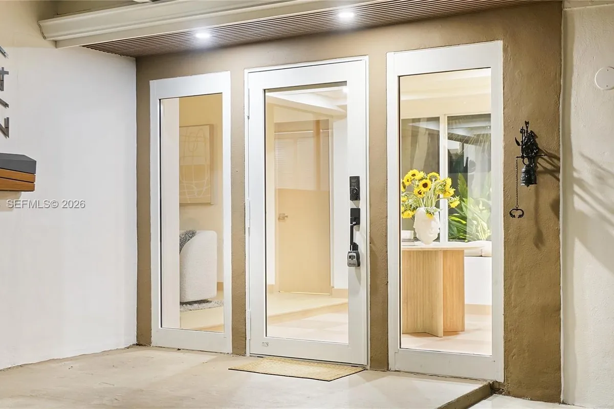 2749 NE 10th Ave, Wilton Manors FL 33334