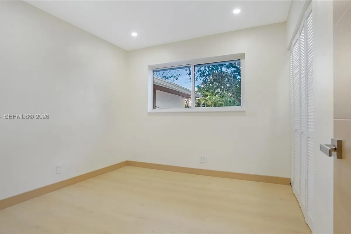 2749 NE 10th Ave, Wilton Manors FL 33334