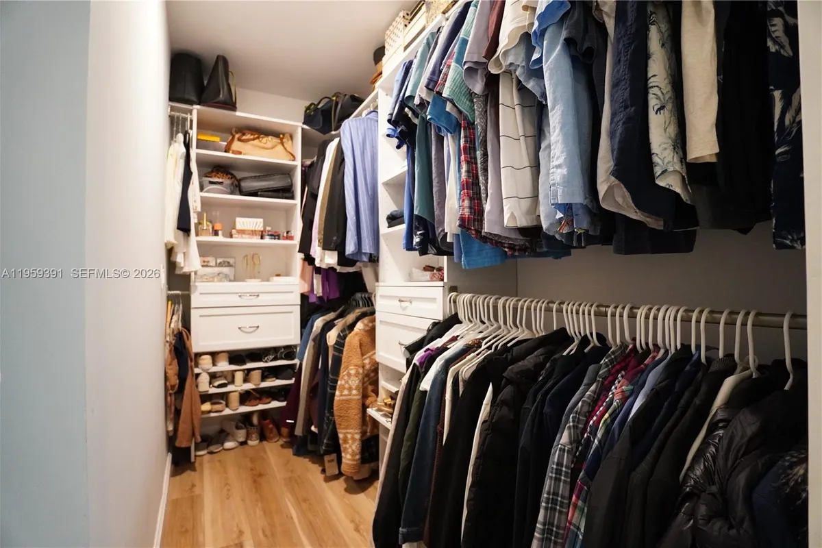 5741 Coach House Cir # H, Boca Raton FL 33486