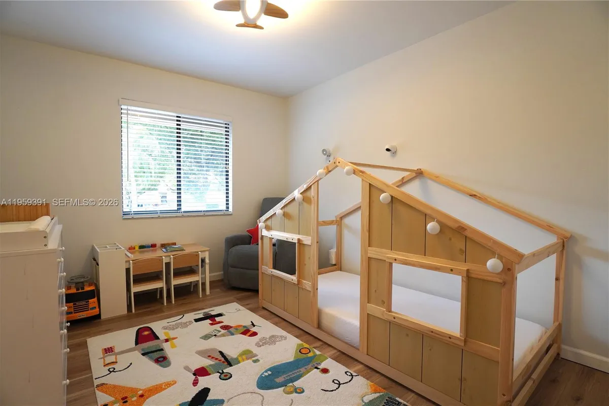 5741 Coach House Cir # H, Boca Raton FL 33486