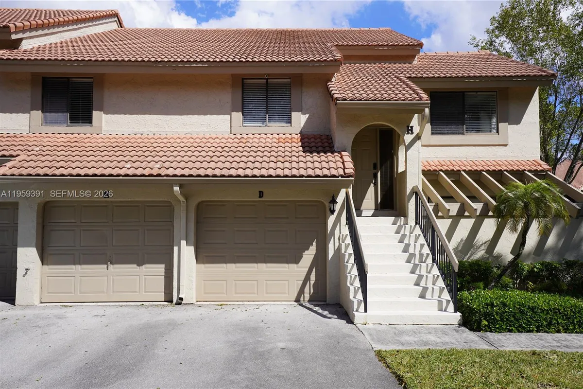 5741 Coach House Cir # H, Boca Raton FL 33486
