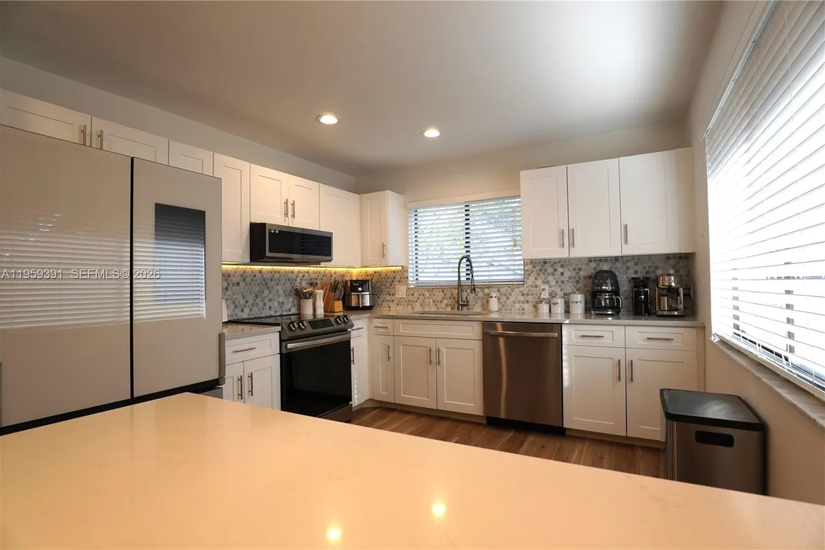 5741 Coach House Cir # H, Boca Raton FL 33486