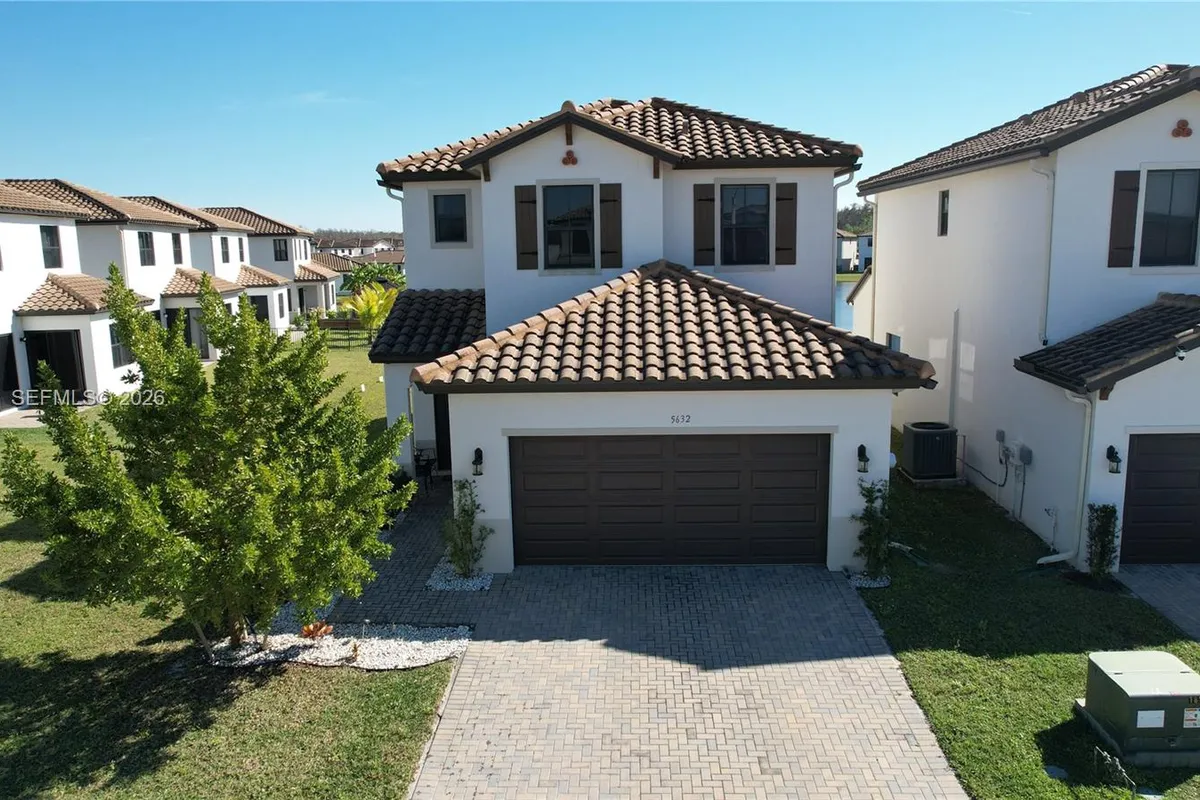 5632 Cerva LN, Ave Maria FL 34142