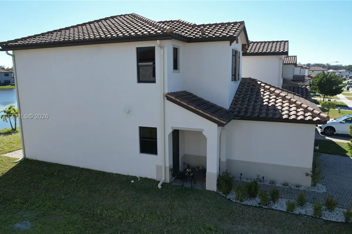 5632 Cerva LN, Ave Maria FL 34142