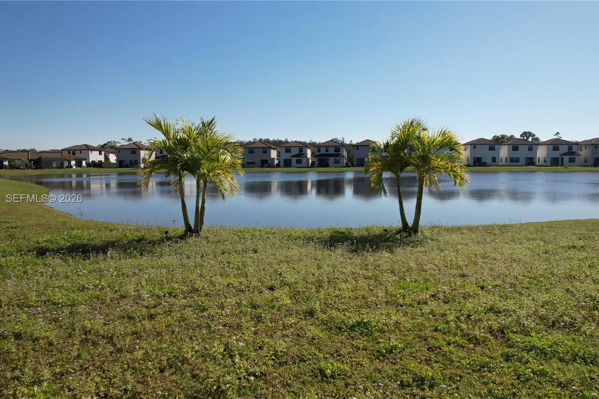 5632 Cerva LN, Ave Maria FL 34142