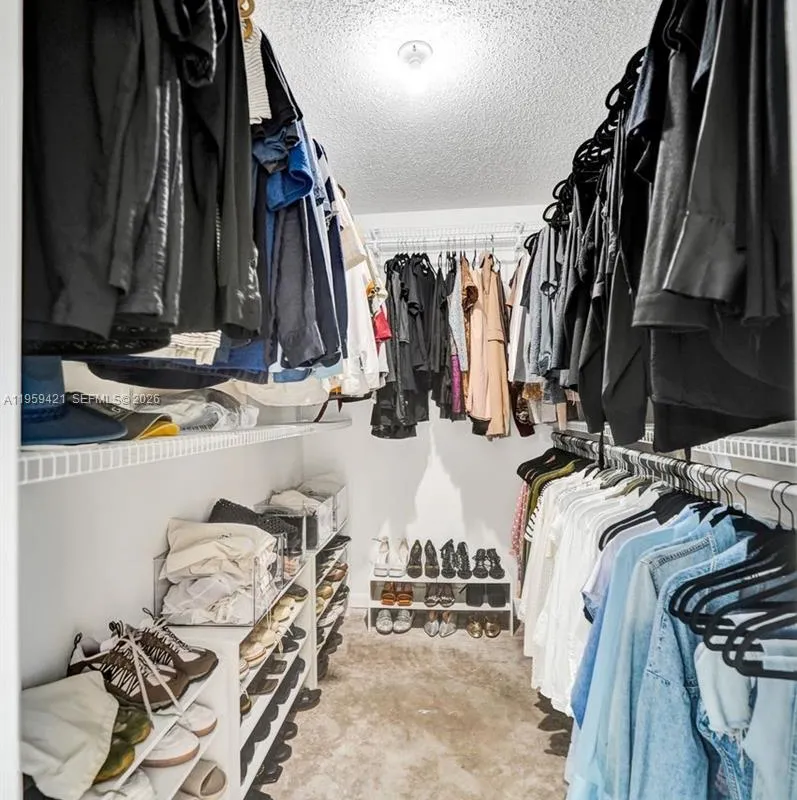 16653 Golfview Dr, Weston FL 33326