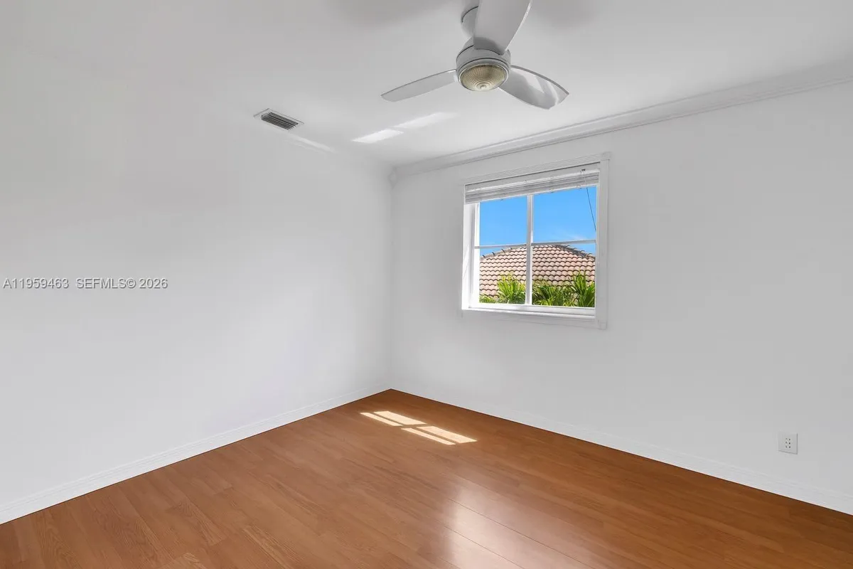 636 Vista Meadows Dr, Weston FL 33327