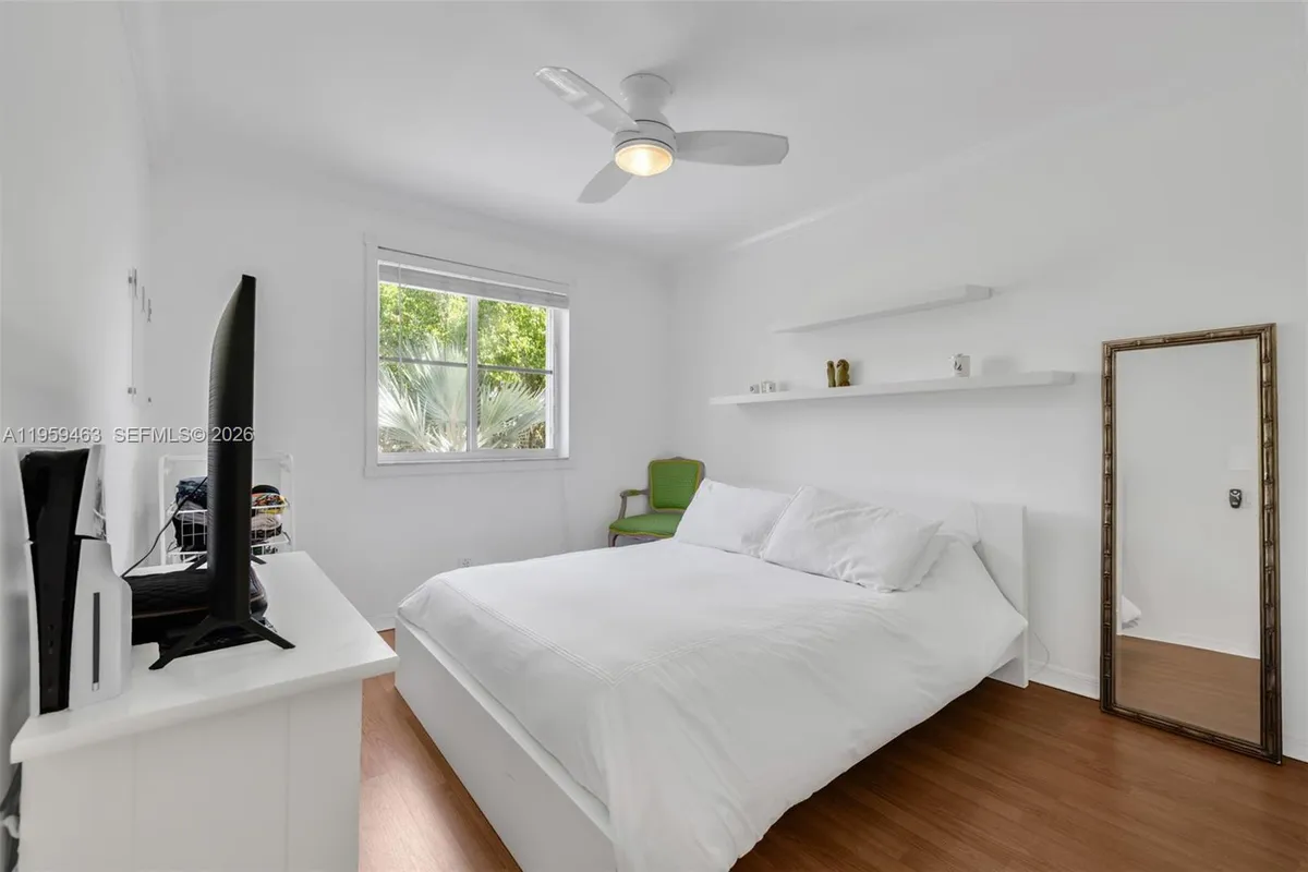 636 Vista Meadows Dr, Weston FL 33327