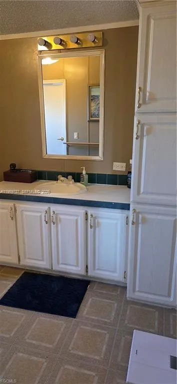 1627 Sunset Tr, La Belle FL 33935