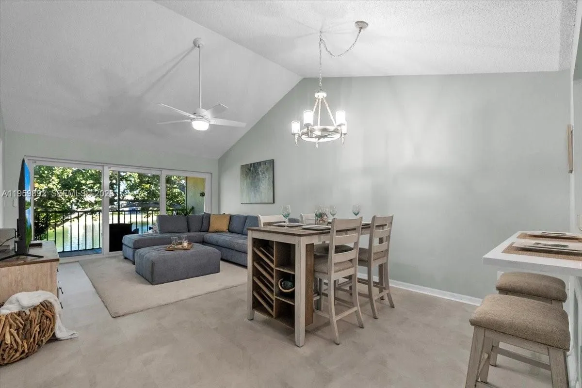 280 Timber Lake Cir # 201, Naples FL 34104