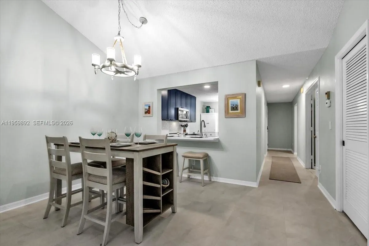 280 Timber Lake Cir # 201, Naples FL 34104