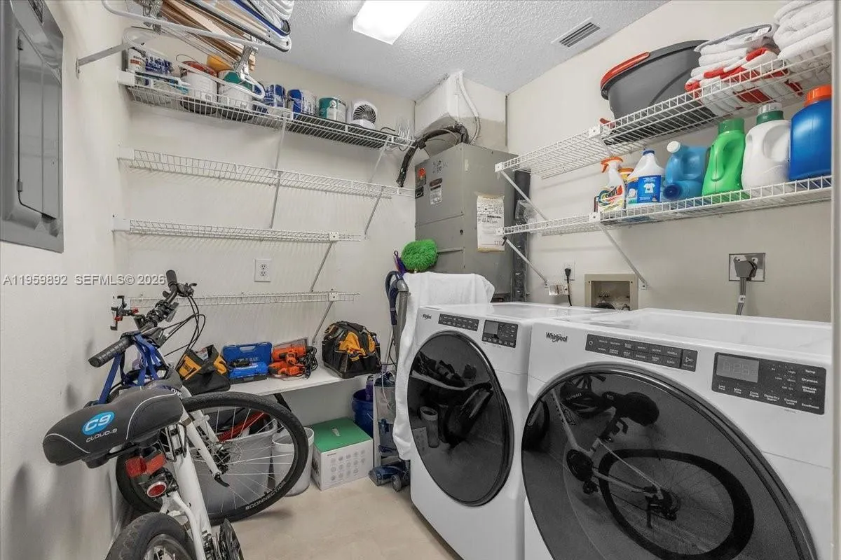 280 Timber Lake Cir # 201, Naples FL 34104