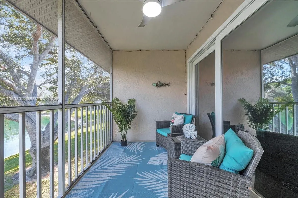 280 Timber Lake Cir # 201, Naples FL 34104