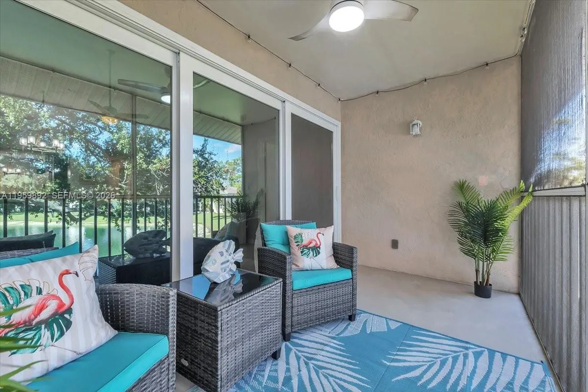 280 Timber Lake Cir # 201, Naples FL 34104