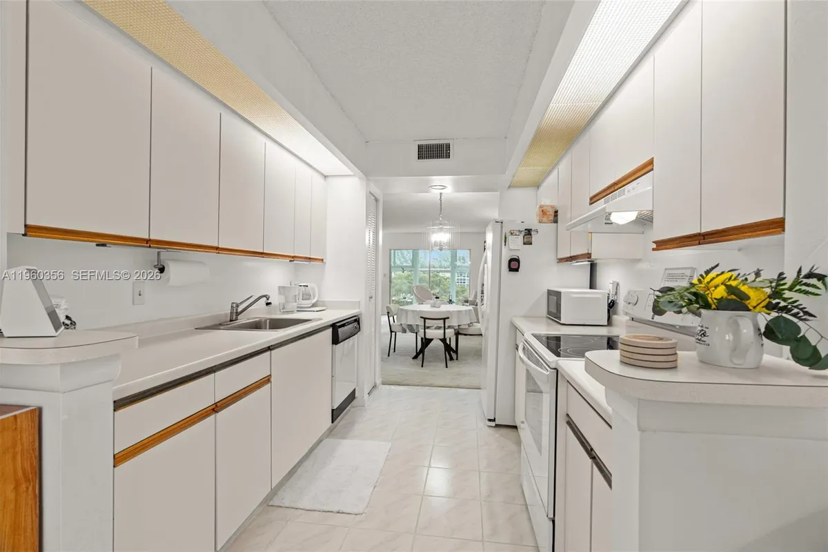 1803 Eleuthera Pt # G4, Coconut Creek FL 33066