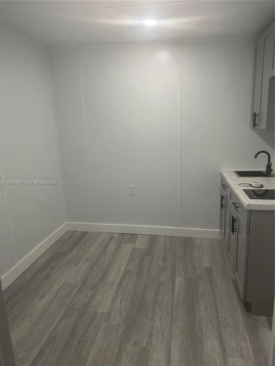 19215 NW 7th Ct # B, Miami Gardens FL 33169