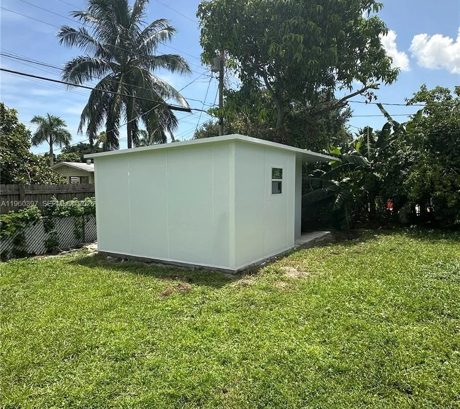 19215 NW 7th Ct # B, Miami Gardens FL 33169