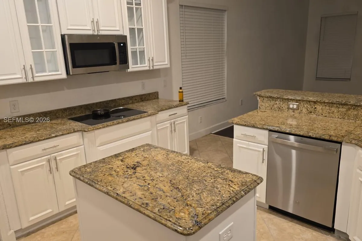 2802 Quiet Water Trail, Kissimmee FL 34744