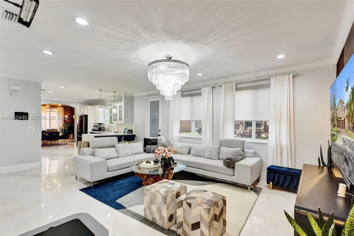 20456 NW 8th Ct, Miami Gardens FL 33169