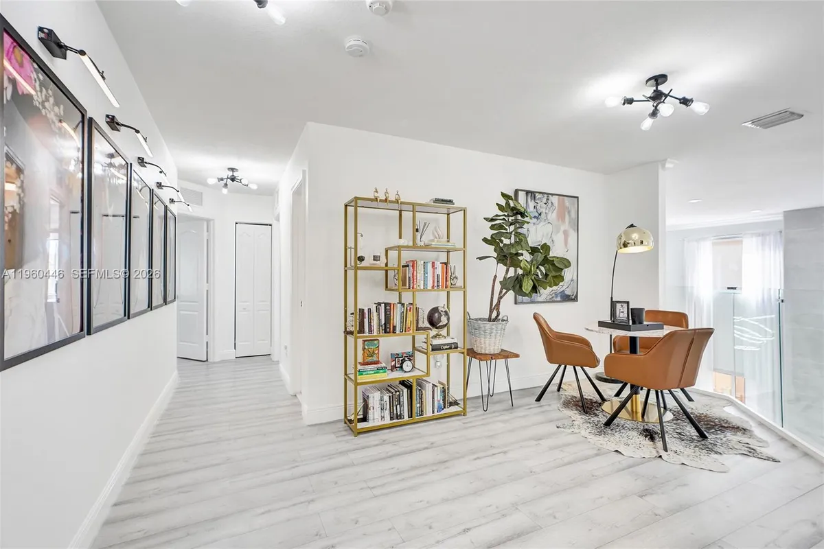 20456 NW 8th Ct, Miami Gardens FL 33169