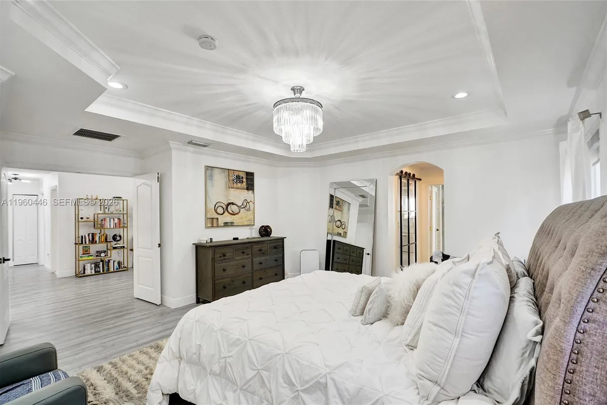 20456 NW 8th Ct, Miami Gardens FL 33169