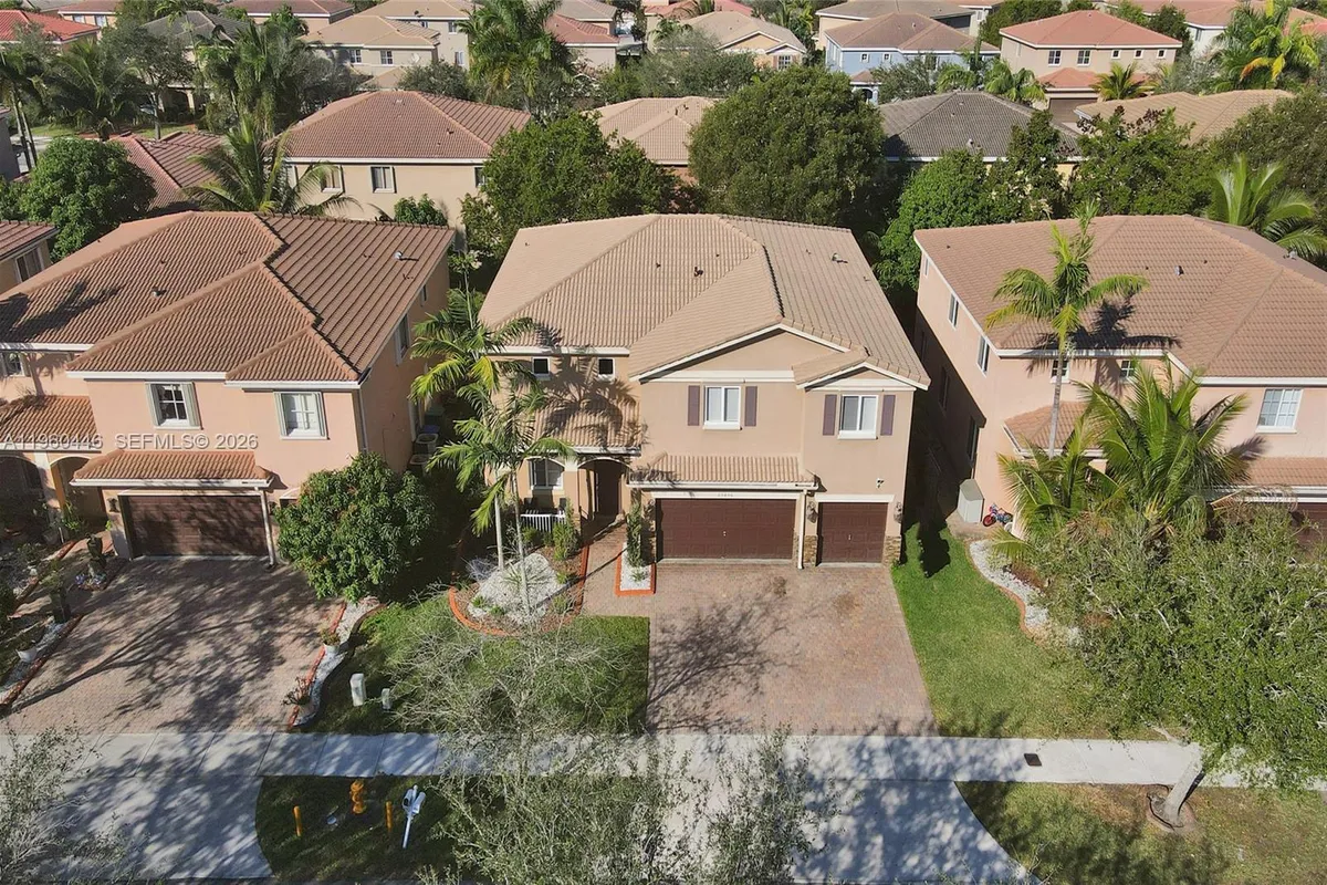 20456 NW 8th Ct, Miami Gardens FL 33169