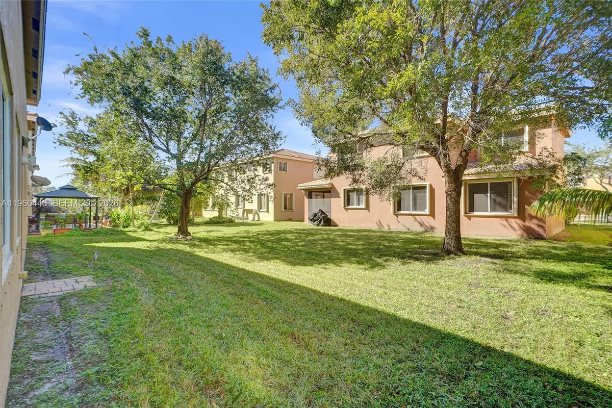 20456 NW 8th Ct, Miami Gardens FL 33169