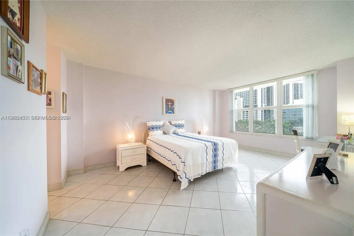 3800 S Ocean Dr # 508, Hollywood FL 33019