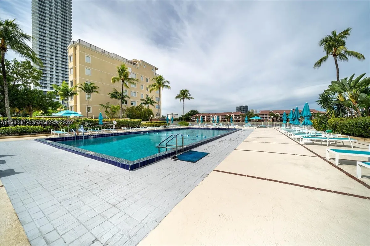 3800 S Ocean Dr # 508, Hollywood FL 33019
