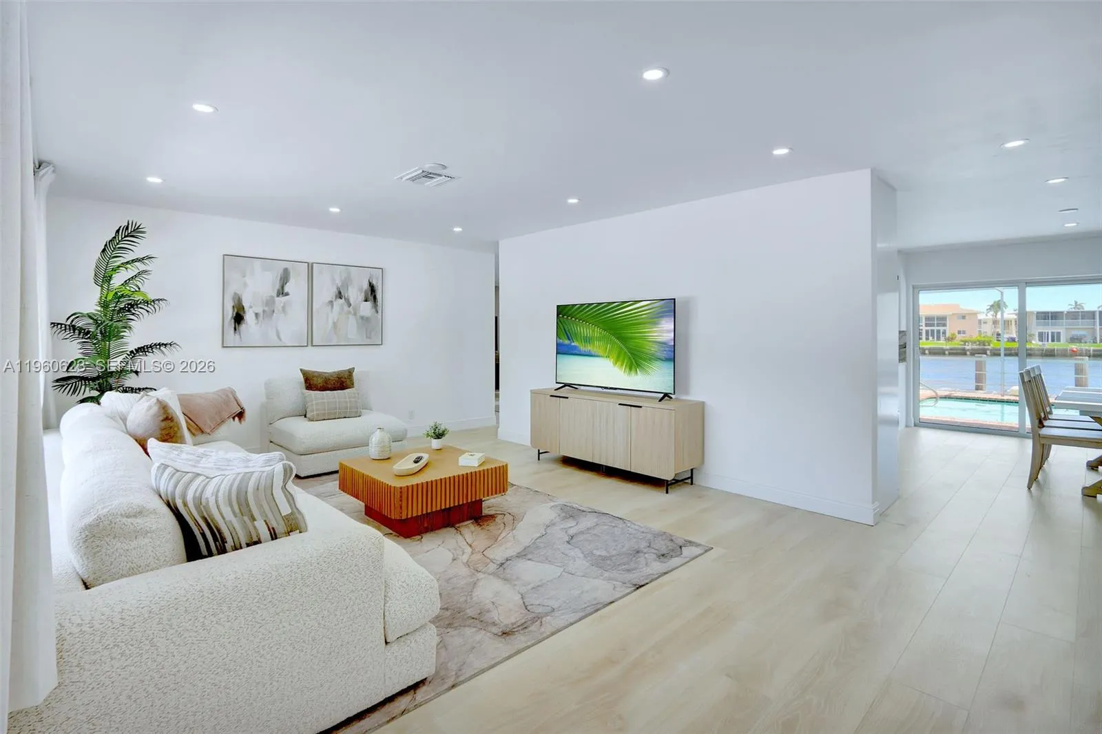 1050 SE 5th Ct, Pompano Beach FL 33060