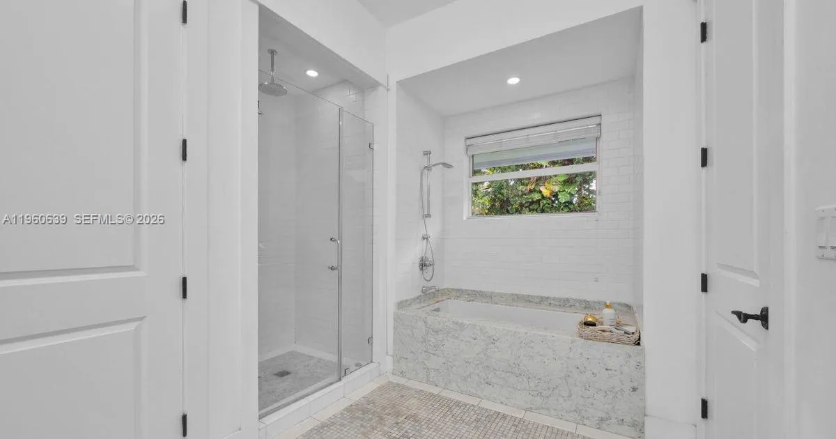 8020 SW 62nd Ave, Miami FL 33143