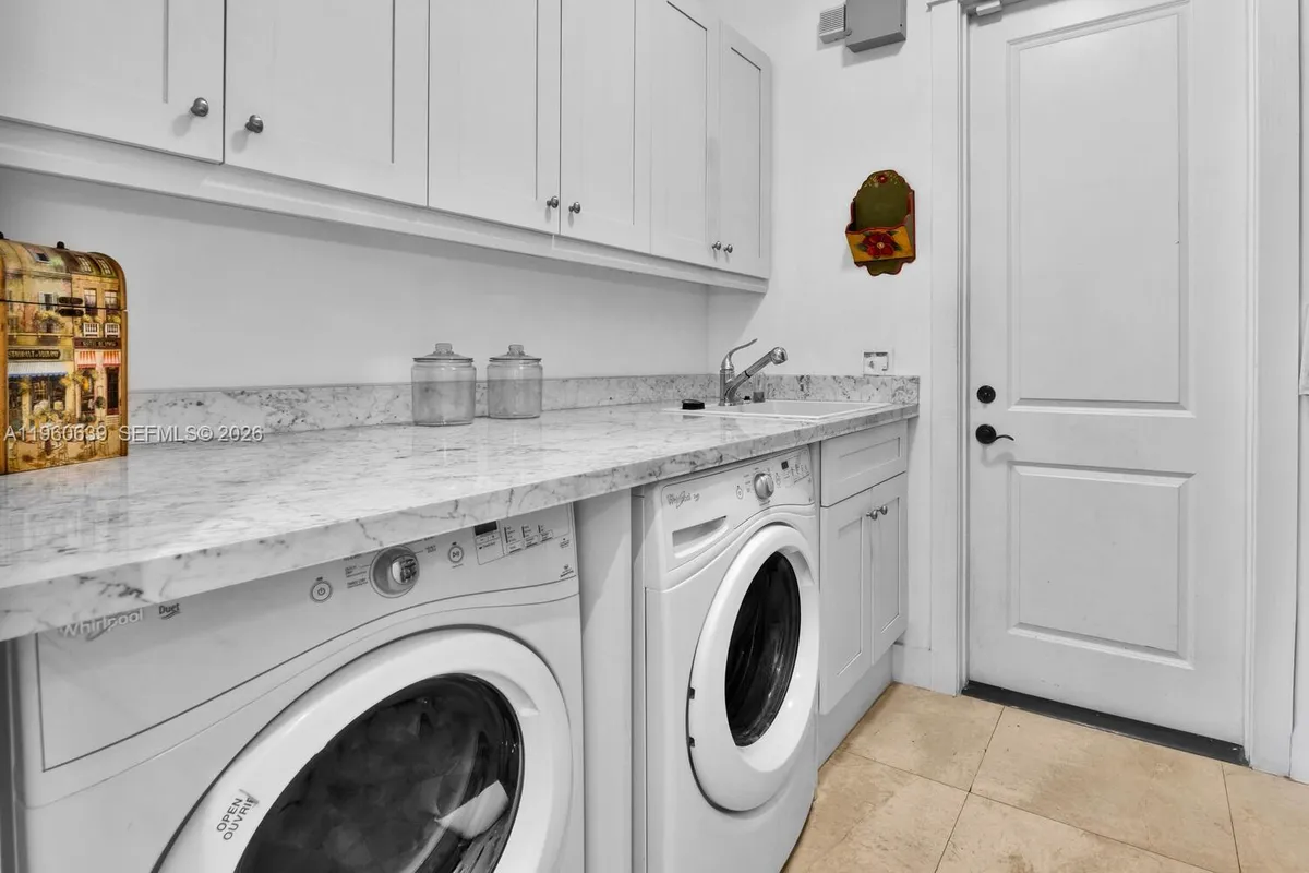 8020 SW 62nd Ave, Miami FL 33143