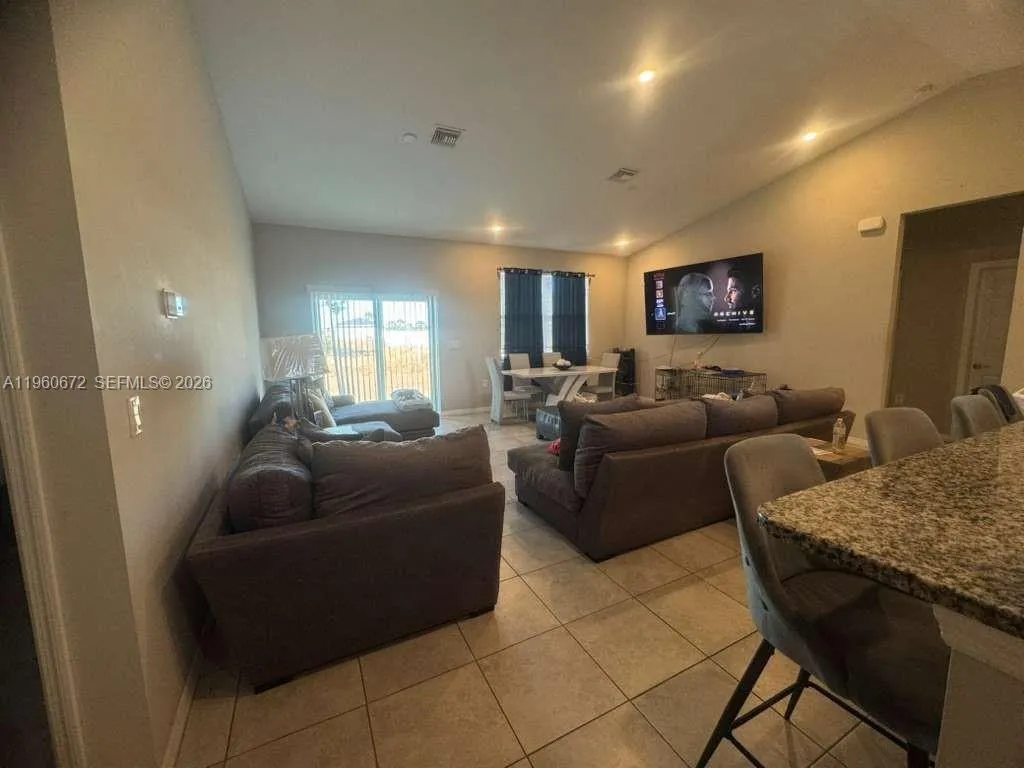 9042 E Broad Circle, La Belle FL 33935