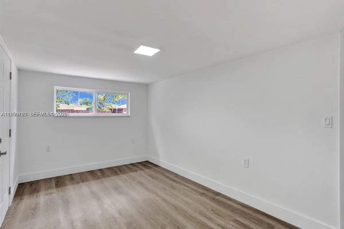 1609 NW 7th Ter, Fort Lauderdale FL 33311