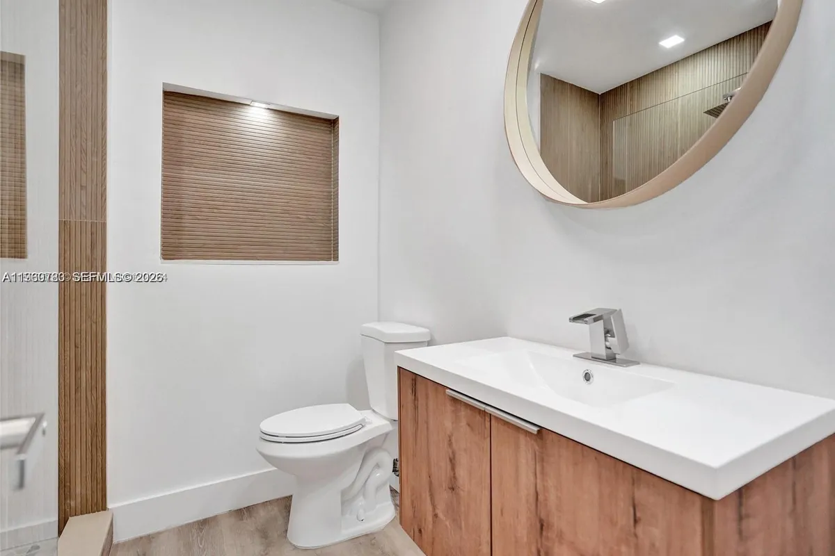 1609 NW 7th Ter, Fort Lauderdale FL 33311