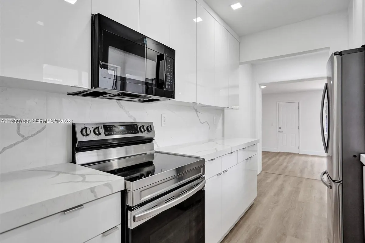 1609 NW 7th Ter, Fort Lauderdale FL 33311