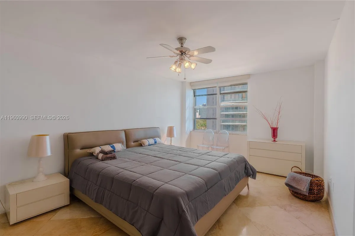 150 SE 25th Rd # 11A, Miami FL 33129