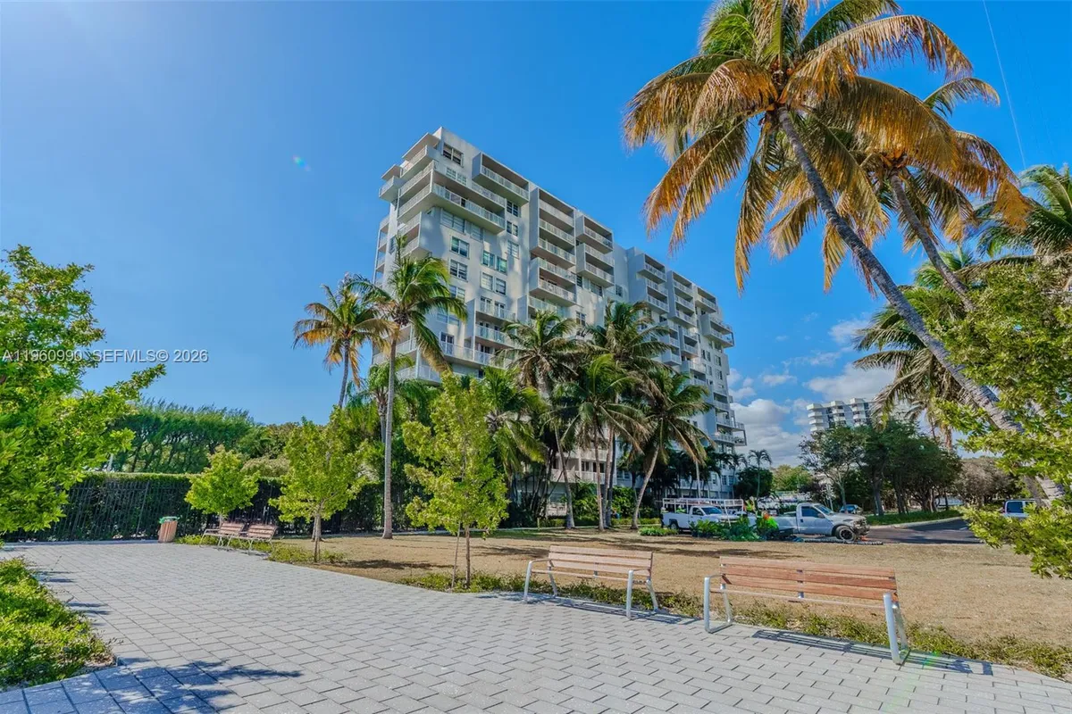 150 SE 25th Rd # 11A, Miami FL 33129