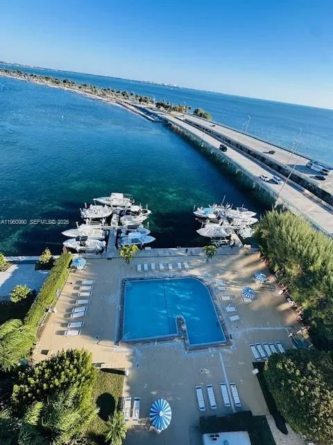 150 SE 25th Rd # 11A, Miami FL 33129