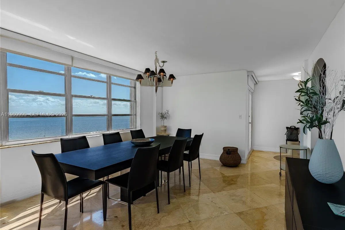 150 SE 25th Rd # 11A, Miami FL 33129