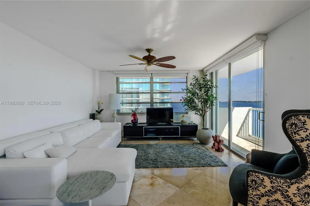 150 SE 25th Rd # 11A, Miami FL 33129