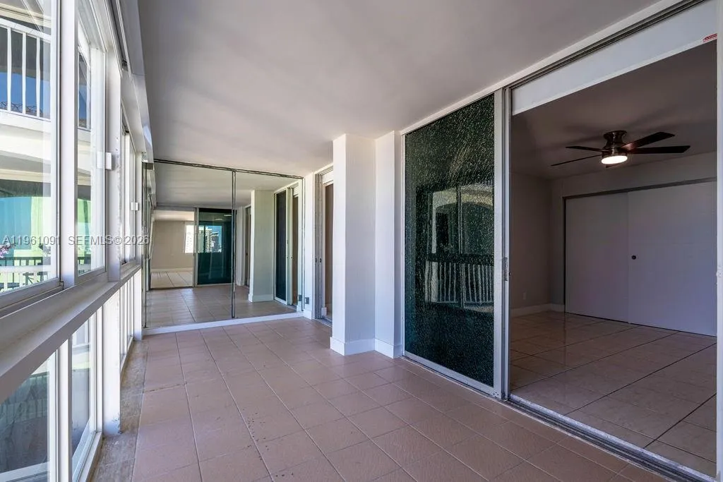 5401 Collins Ave # 919, Miami Beach FL 33140