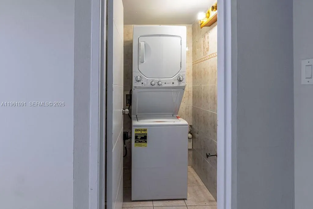 5401 Collins Ave # 919, Miami Beach FL 33140