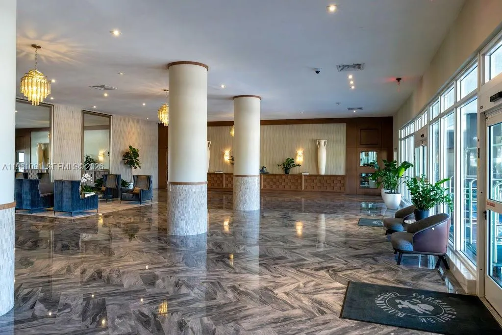 5401 Collins Ave # 919, Miami Beach FL 33140