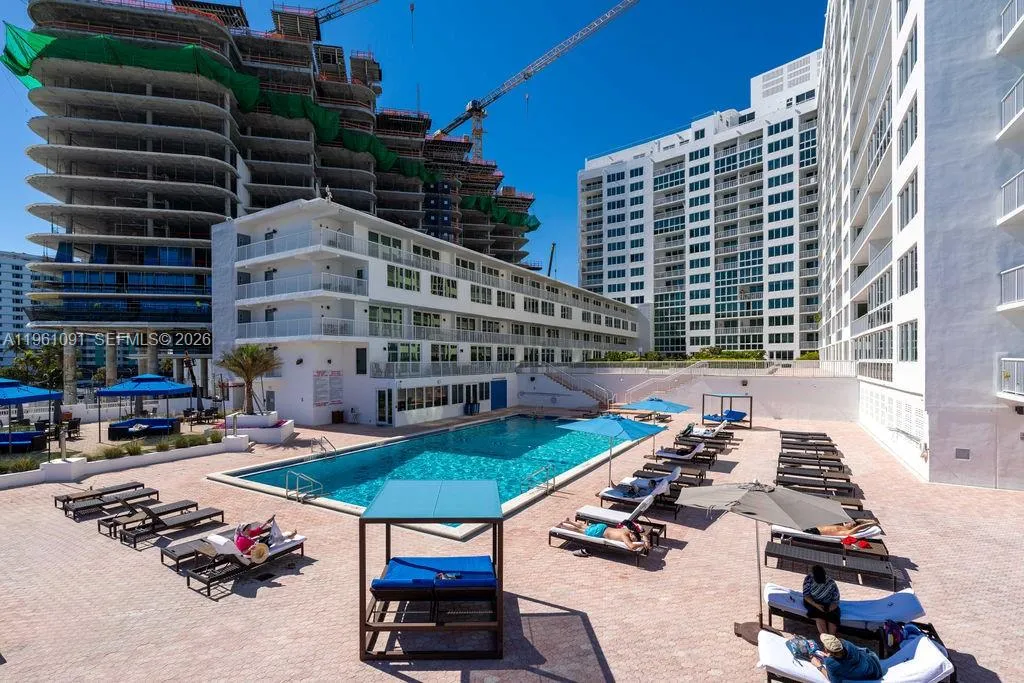 5401 Collins Ave # 919, Miami Beach FL 33140