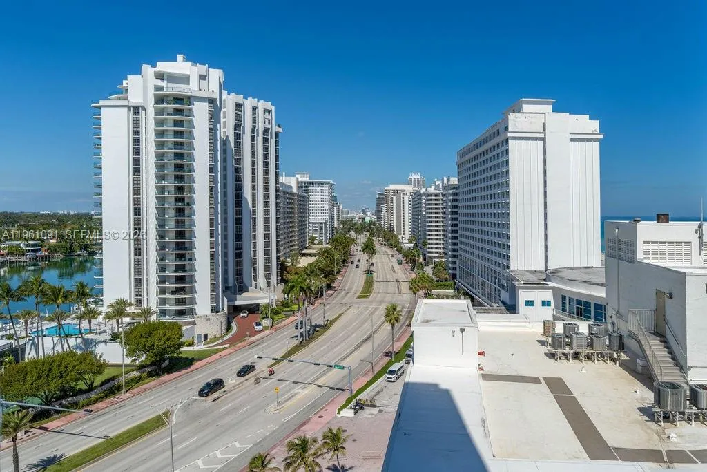 5401 Collins Ave # 919, Miami Beach FL 33140